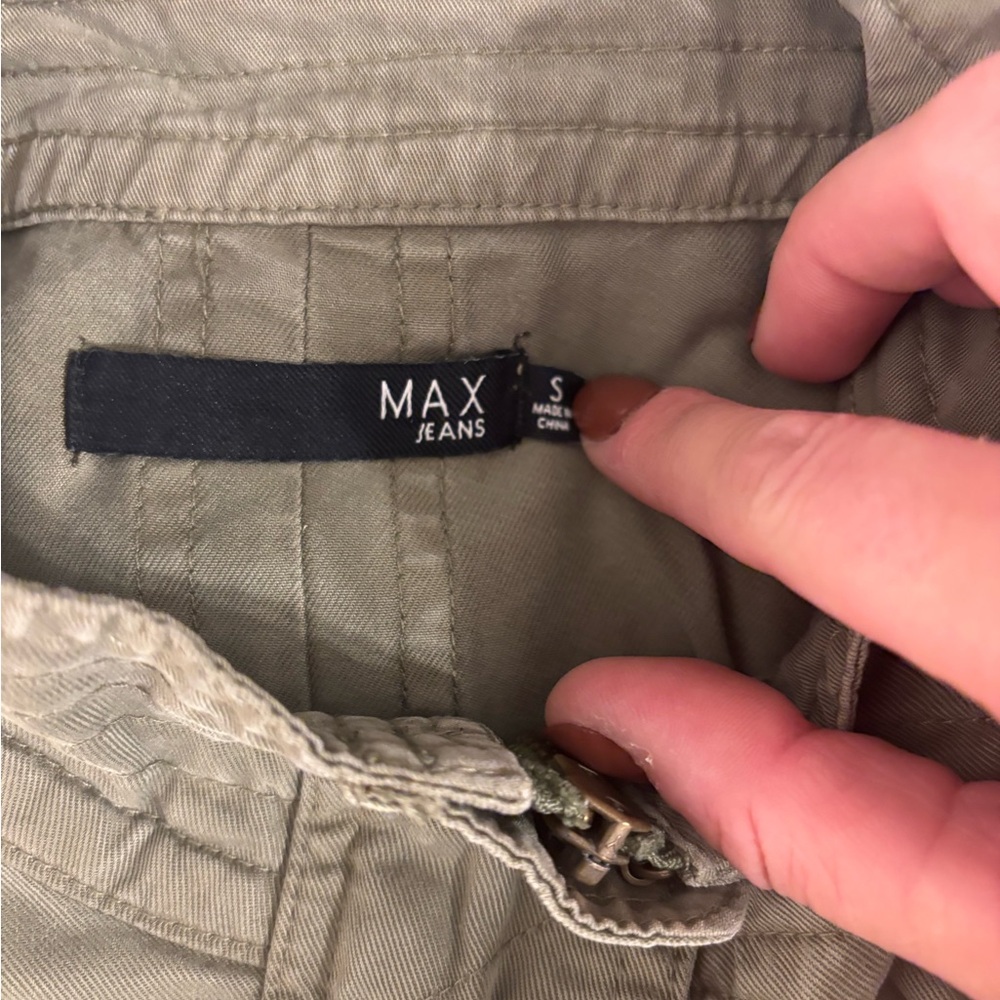 Green Jacket - Picture 3 of 4